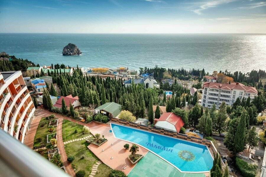 Фотографии номера Апартаменты с видом на море в Гостинице Фамилия Делюкс Гурзуф
